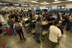 El movimiento aéreo de marzo alcanzó un pico histórico, tanto para el segmento de cabotaje como internacional. Foto: Juan Mateo Aberastain Zubimendi / MDZ.