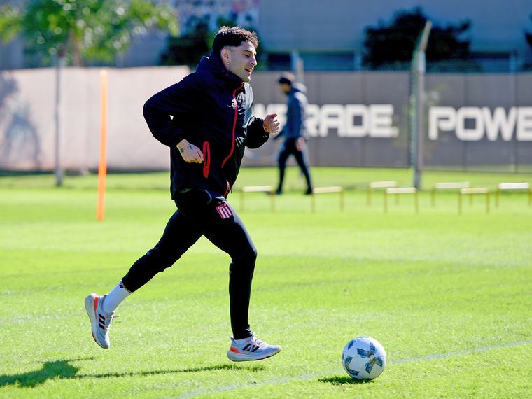 Javier Altamirano se entrena y evoluciona favorablemente. Foto: Estudiantes