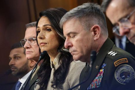 Tulsi Gabbard y otros responsables de la inteligencia de Estados Unidos comparecieron este miércoles en el Congreso. Tulsi Gabbard y otros responsables de la inteligencia de Estados Unidos comparecieron este miércoles en el Congreso.