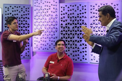 El influencer argentino Michelo junto al dictador Nicolás Maduro. Foto: Captura de video El influencer argentino Michelo junto al dictador Nicolás Maduro. Foto: Captura de video