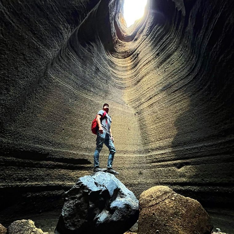 Cómo es visitar un volcán por dentro: una experiencia única en Mendoza