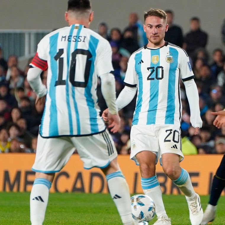Mac Allister destacó la importancia de Messi en la Selección argentina. Foto: @alemacallister Mac Allister destacó la importancia de Messi en la Selección argentina. Foto: @alemacallister