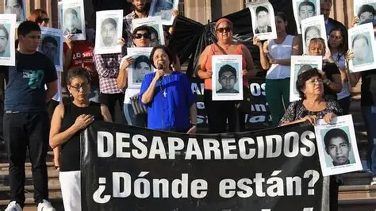 La desaparición forzada es, por definición, un trauma social. La desaparición forzada es, por definición, un trauma social.