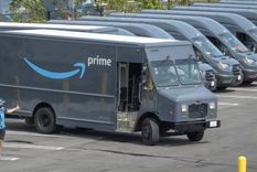 En un principio, Amazon negó que sus empleados tuvieran que orinar en botellas en algunas ocasiones, pero posteriormente surgieron pruebas de esta práctica. Foto: EPA