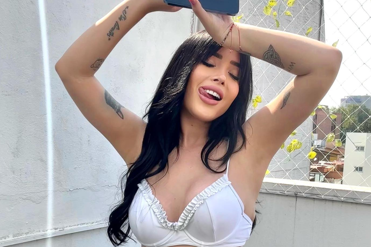 Brenda Zambrano se destaca en el mundo del entretenimiento.