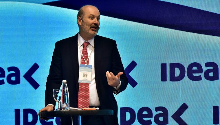 Mayoristas le exigen a Sturzenegger eliminar los “aportes innecesarios” para reactivar la producción Foto: NA