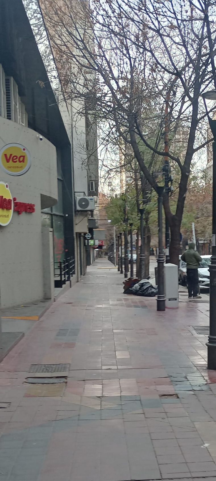 Espejo entre 9 de julio y España. Espejo entre 9 de julio y España.