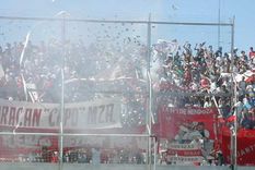 Huracán Las Heras tomó una determinación con sus hinchas de cara al Reducido. Huracán Las Heras tomó una determinación con sus hinchas de cara al Reducido.