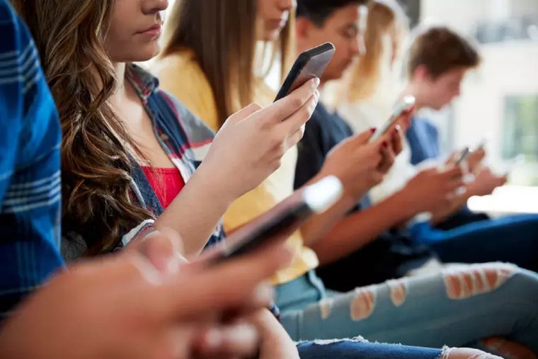 El lunfardo digital llegó para quedarse. Y aunque algunas de estas palabras pasen de moda, otras seguirán mutando, como todo lenguaje vivo.