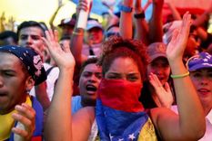 niegan permiso a senadores espanoles para ver a venezolanos presos