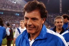 Russo, campeón con Vélez en el Clausura del 2005. Russo, campeón con Vélez en el Clausura del 2005.