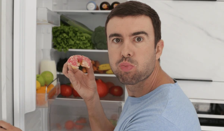 Algunas estrategias para controlar el picoteo por estrés. Foto: Shutterstock