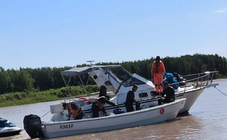 Desesperada búsqueda en el río Paraná en el norte de Santa Fe Foto: Gentileza: Gastón Baiz