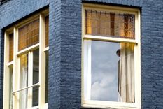 Pintar una casa de ladrillos puede ser un arma de doble filo cuando se trata de valor porque en algunos casos pintar hace que una casa antigua parezca nueva, fresca y actualizada. Y por otro la mayoría de los inversores y tasadores valoran más el ladrillo natural, principalmente por su resistencia y su bajo mantenimiento. Foto: Pixabay