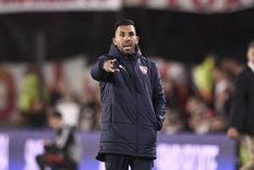 Carlos Tevez lanzó una frase que molestó a los hinchas de Independiente. Foto: @Independiente Carlos Tevez lanzó una frase que molestó a los hinchas de Independiente. Foto: @Independiente