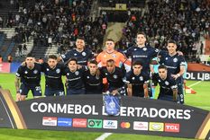 Independiente Rivadavia empató el miércoles con Fluminense y avanzó a los octavos de final de la Libertadores. Independiente Rivadavia empató el miércoles con Fluminense y avanzó a los octavos de final de la Libertadores.