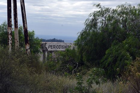 El circuito que marcó una época en Mendoza hoy es una estructura abandonada cargada de historias y recuerdos. El circuito que marcó una época en Mendoza hoy es una estructura abandonada cargada de historias y recuerdos.