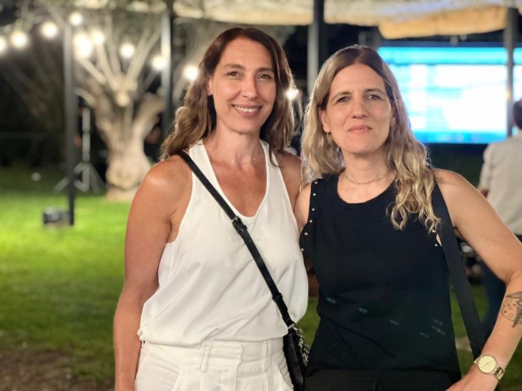 Silvana Nieto y Jimena Silvestri. Silvana Nieto y Jimena Silvestri.