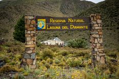 La Laguna del Diamante abrió su temporada 2026 sin público y ahora esperan mejorar las condiciones para habilitar el ingreso seguro. La Laguna del Diamante abrió su temporada 2026 sin público y ahora esperan mejorar las condiciones para habilitar el ingreso seguro.