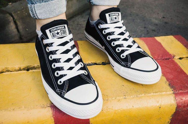 Lo nuevo en tendencia, las zapatillas deportivas de converse, lo mejor para esta temporada