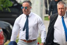 Luque se mantuvo alejado de los periodistas y de las cámaras en todo momento. Foto: EFE Luque se mantuvo alejado de los periodistas y de las cámaras en todo momento. Foto: EFE