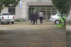 La llegada de la detenida a la fiscalía Foto: Captura de TV