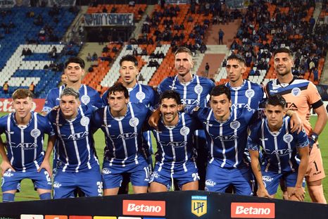 El Tomba terminó primero en su zona. El Tomba terminó primero en su zona.