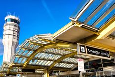 Los maullidos de los pilotos fueron escuchados por otros colegas de la torre de control del Washingtons Reagan National Airport (DCA).