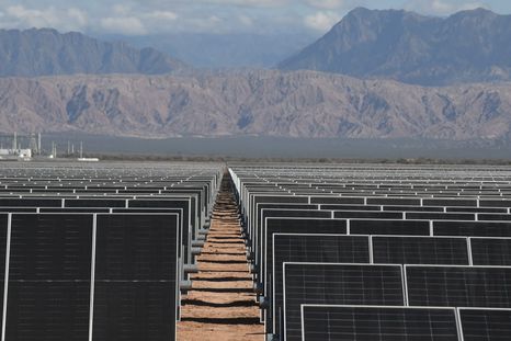 con una inversion de us$211 millones, se inauguro el parque solar mas grande del pais con una inversion de us$211 millones, se inauguro el parque solar mas grande del pais