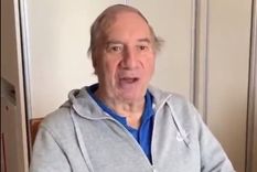 bilardo reaparecio con un saludo por el nuevo ano