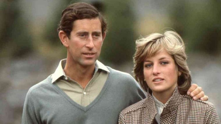 Lady Di, Príncipe Carlos, realeza