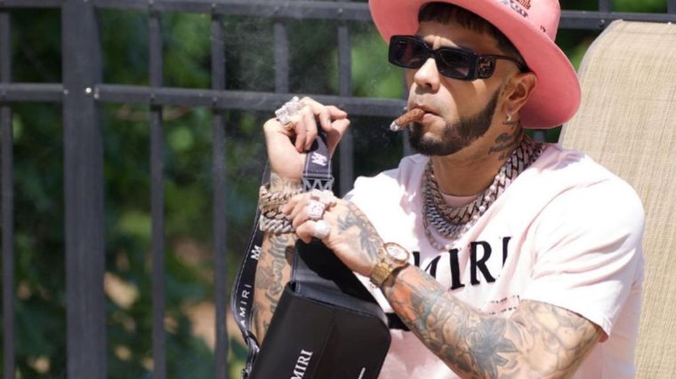 Anuel Desafiante e insistente Foto: @anuel