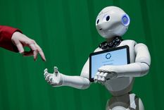 robot inteligencia artificial La IA ya está entre nosotros, hay que administrarla. Foto: DPA