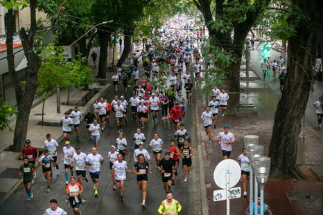 La edición 2026 de la Media Maratón Mendoza se realizará este domingo y habrá varios cortes de calle por el microcentro. Foto: Ciudad de Mendoza. La edición 2026 de la Media Maratón Mendoza se realizará este domingo y habrá varios cortes de calle por el microcentro. Foto: Ciudad de Mendoza.
