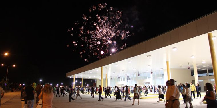 Así se recibió al viernes 23 en la nueva terminal Foto: Maggie Ojcius/ Mediamza.com