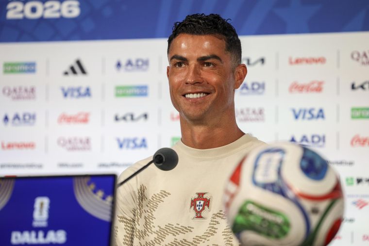 Cristiano Ronaldo brindó una distendida conferencia de prensa antes del duelo entre España y Portugal por los cuartos de final.&nbsp;