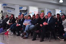 con la interna al rojo vivo, peronistas mendocinos respaldaron a alberto fernandez