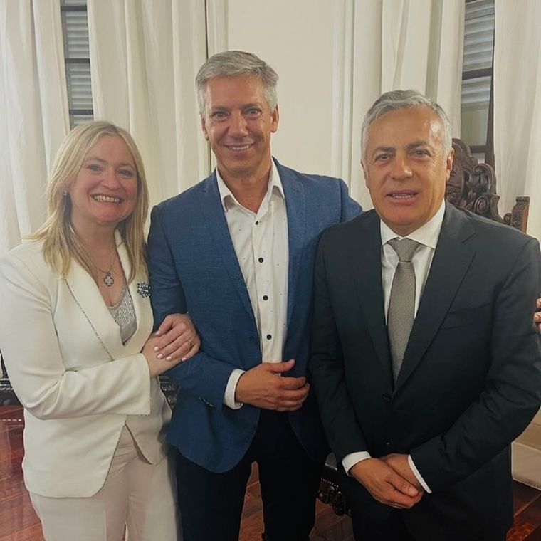 Hebe Casado, Alejandro Molero y Alfredo Cornejo Foto: Facebook Alejandro Molero