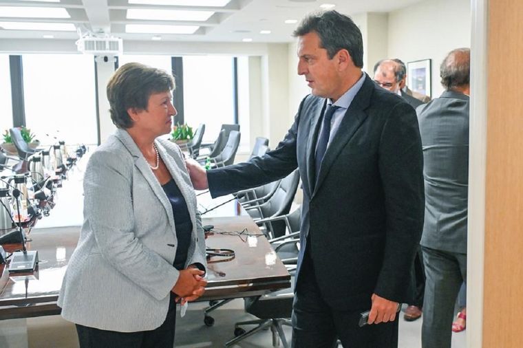 Tras el acuerdo del board el ministro Sergio Massa se reunió ayer con Kristalina Georgieva y hoy devolverá el reciente préstamo a Qatar Foto: Prensa Ministerio de Economía
