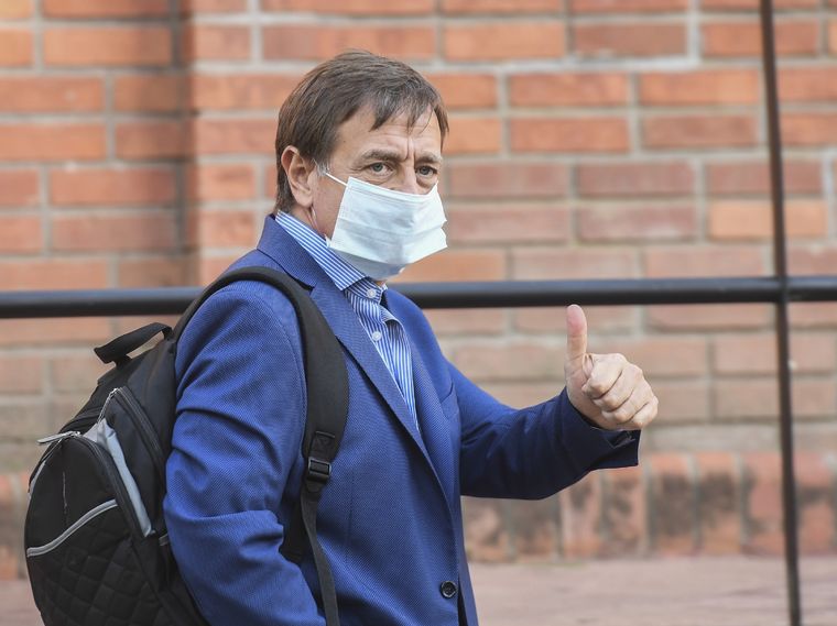 El gobernador de Mendoza a la salida de la reunión con Alberto Fernández.