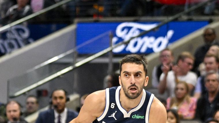 Campazzo, al Estrella Roja de Belgrado de Luca Vildoza.