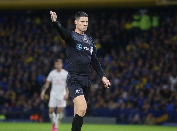 Nicolás Ramírez, uno de los mejores árbitros de la Liga Profesional de fútbol argentino. Foto: NA. 