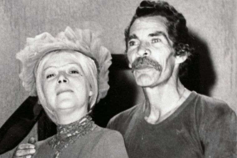 Don Ramón y La bruja el 71 de El Chavo del 8. Don Ramón y La bruja el 71 de El Chavo del 8.