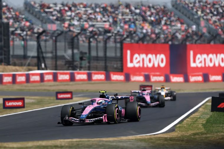 Alpine aparece como uno de los equipos más competitivos de la zona media, pero con brechas internas.