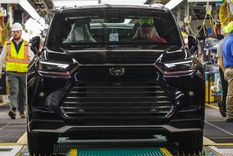 Toyota anunció el inicio de producción de este SUV Foto: Toyota