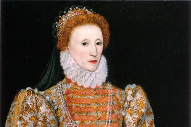 MDZol | La moda del antes contaba con tendencias de belleza que pasaban los límites de lo lógico. Foto: Wikipedia