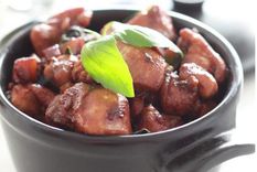 Pollo oriental con soja, albahaca y jengibre