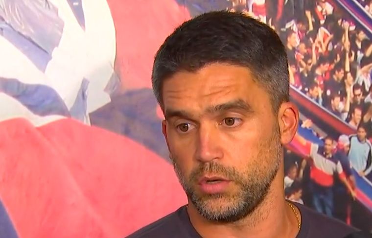 Matías Caruzzo El manager de San Lorenzo, muy enojado con el representante de Gattoni.