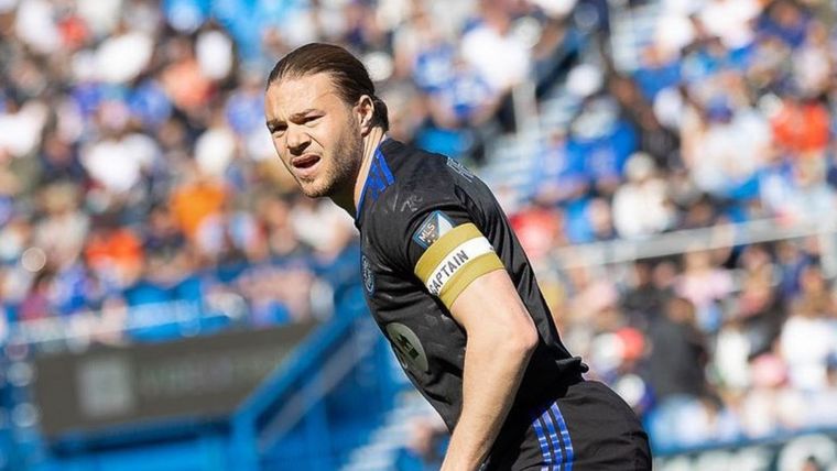 Samuel Piette llenó de elogios al astro argentino. Foto: Instagram @samuelpiette