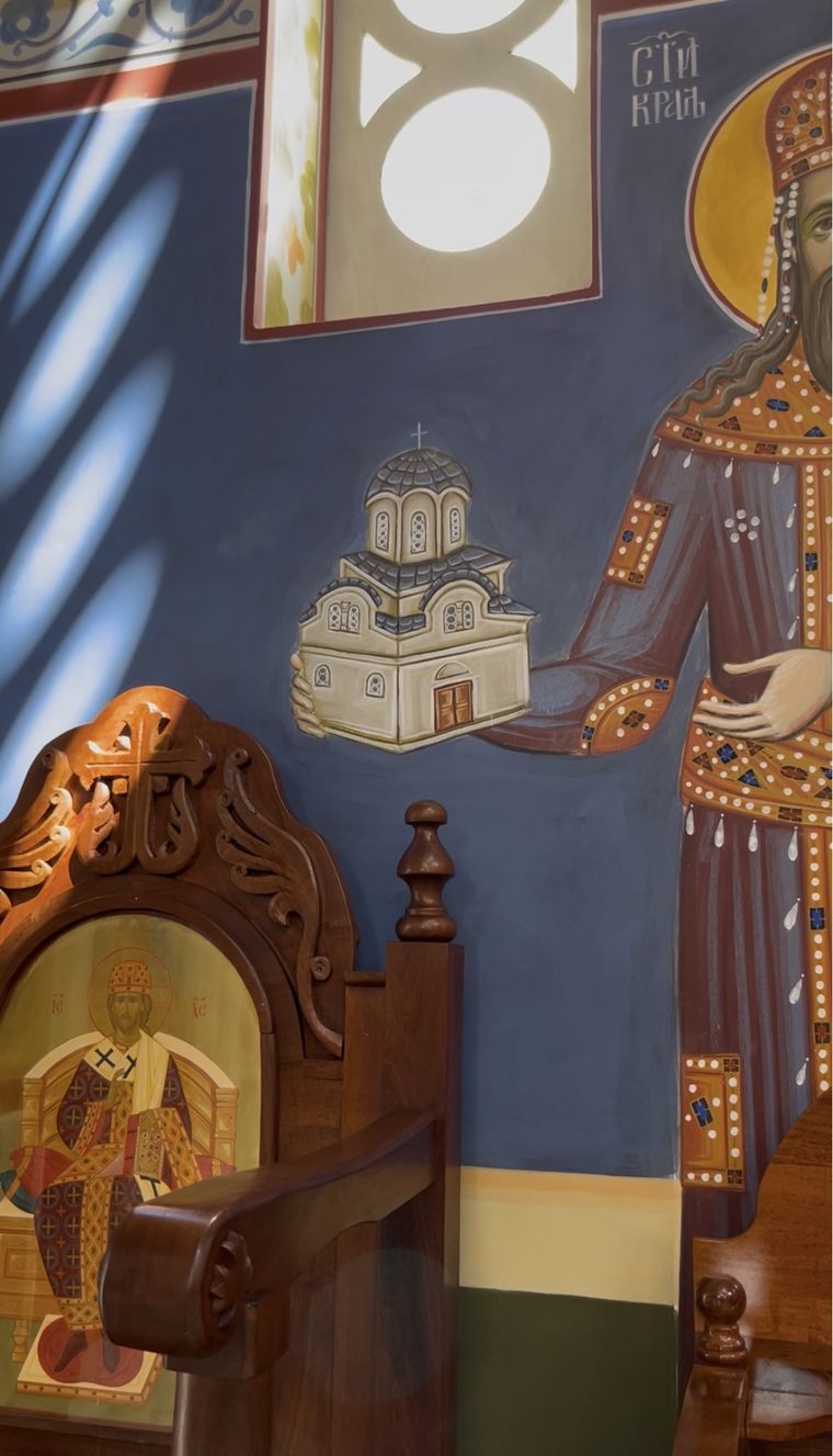La pintura que homenajea a la Iglesia original de Serbia sobre la que está basado el diseño de la Iglesia Ortodoxa Serbia en Buenos Aires. La pintura que homenajea a la Iglesia original de Serbia sobre la que está basado el diseño de la Iglesia Ortodoxa Serbia en Buenos Aires.